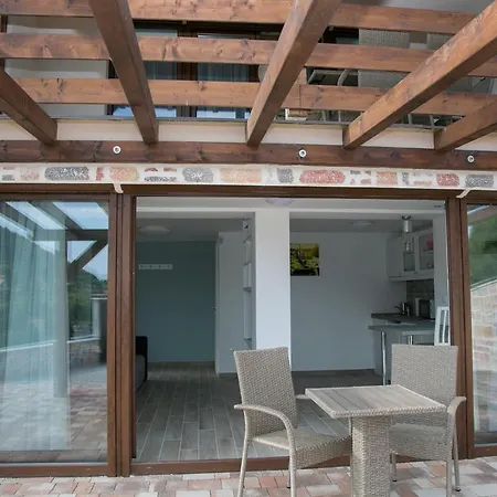 Holiday home Kardos *