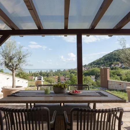 Holiday home Kardos *